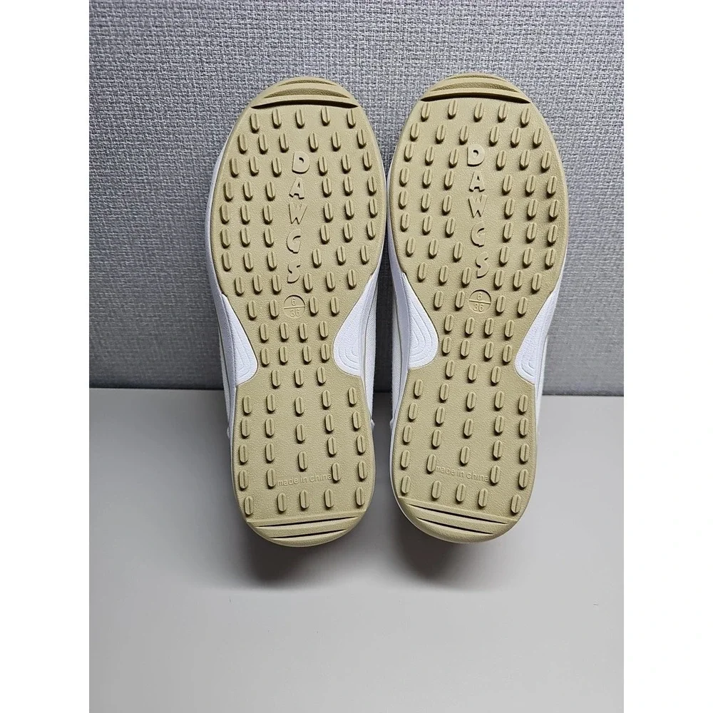 DAWGS white Canvas Lace-up Sneakers Shoes Women's‎ 6